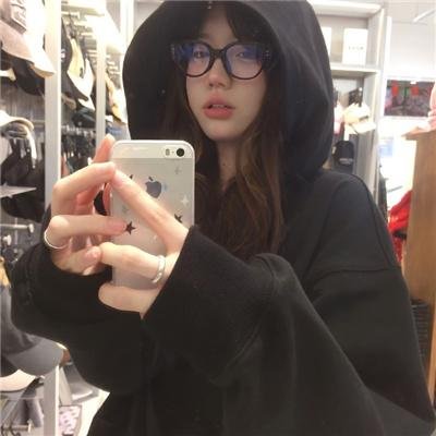 小泳者